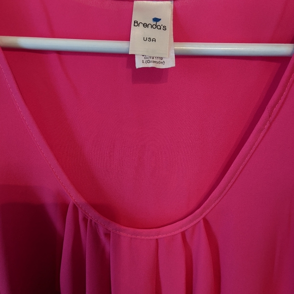 Bright pink tank - Picture 3 of 4